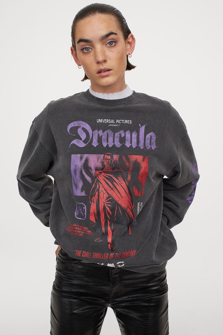 sudadera dracula h&m