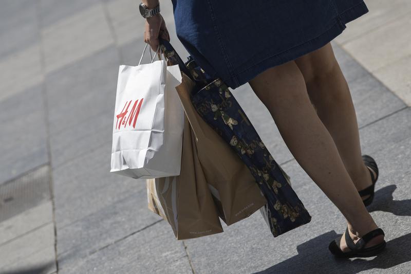 Las ventas del textil caen un 37,1% en el mes del ‘Black Friday’