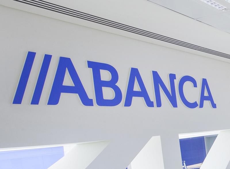 Abanca comienza a comercializar un fondo de ‘private equity’ de BlackRock