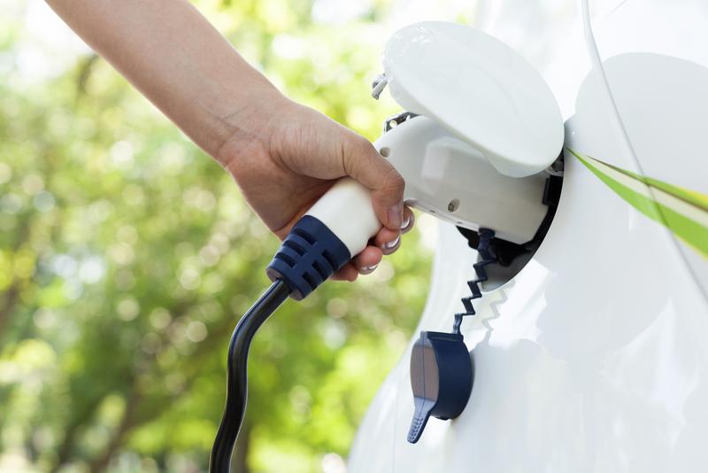 Las automatriculaciones de eléctricos se multiplican por ocho en diciembre