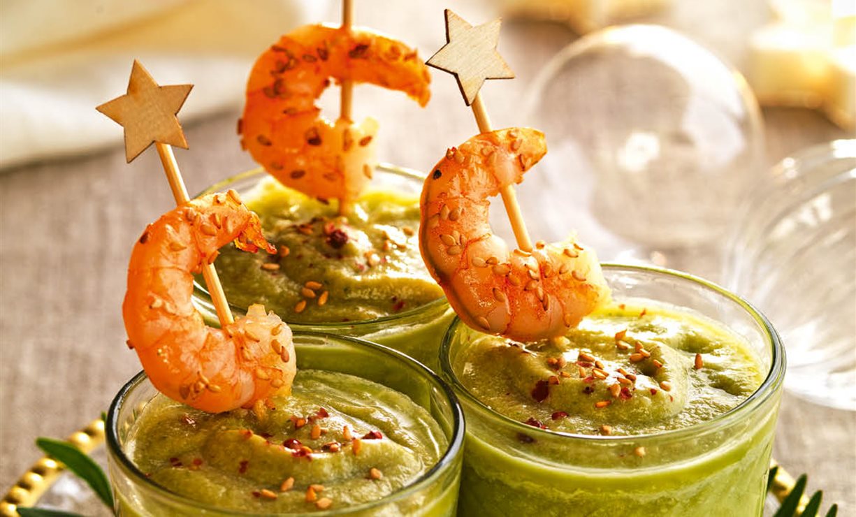 Chupitos de aguacate y langostinos: un entrante glorioso para Navidad