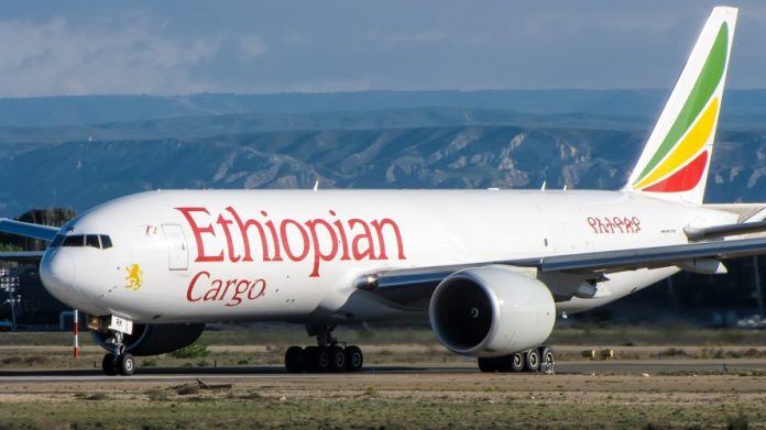 Ethiopian-Airlines-material-sanitario