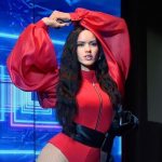 Rosalía responde indignada al cantante español JC Reyes por difundir falsas imágenes de ella desnuda