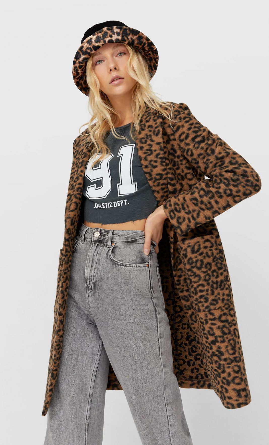 abrigo leopardo stradivarius