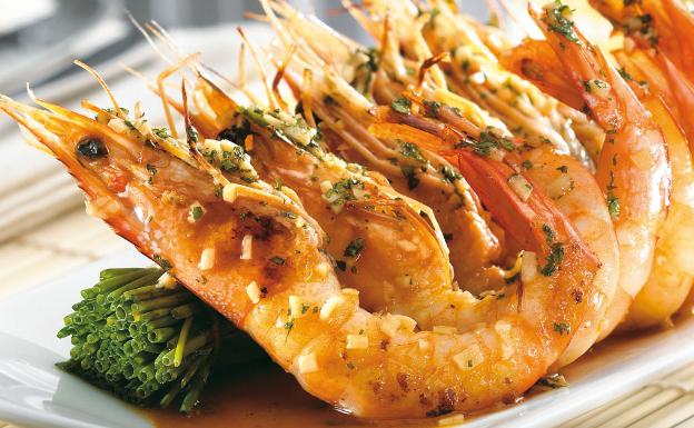 Prepara unas deliciosas gambas al ajillo con estos sencillos pasos