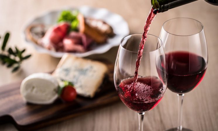 La OCU respalda este vino como una opción ideal