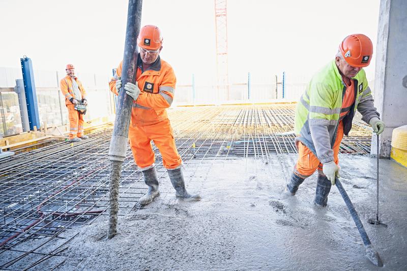 LafargeHolcim compra Firestone Building Products, valorada en 2.772 millones