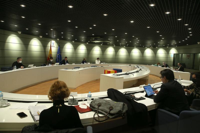 Gobierno y agentes sociales seguirán negociando el lunes la prórroga de ERTE