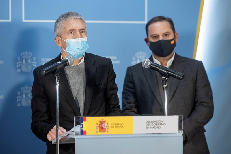 Ábalos anuncia que los aviones ya pueden despegar de Barajas