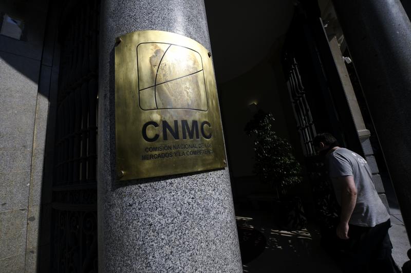 La CNMC multa con 3,5 M€ a 6 empresas por alterar el mercado de combustibles sólidos