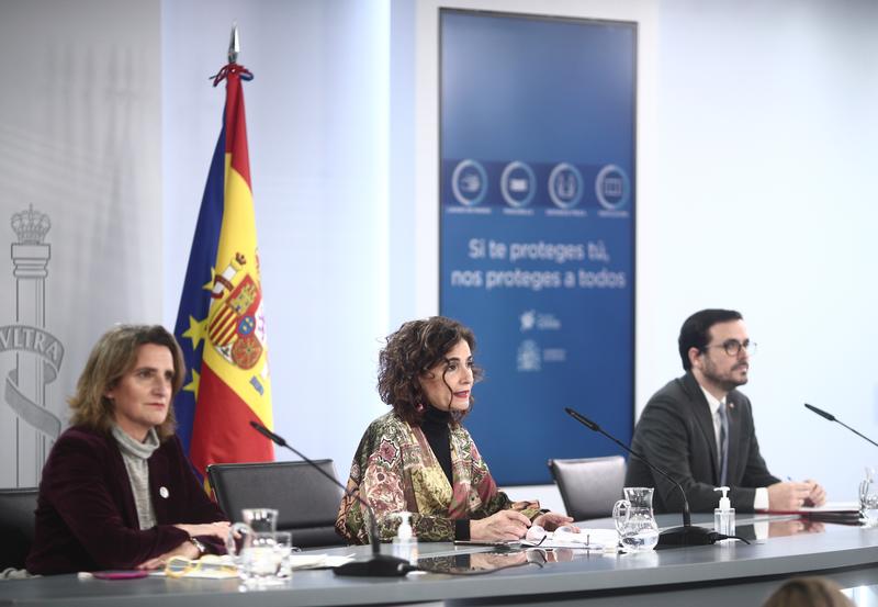 Ribera y Garzón acudirán al Congreso para rendir cuentas por la subida de luz