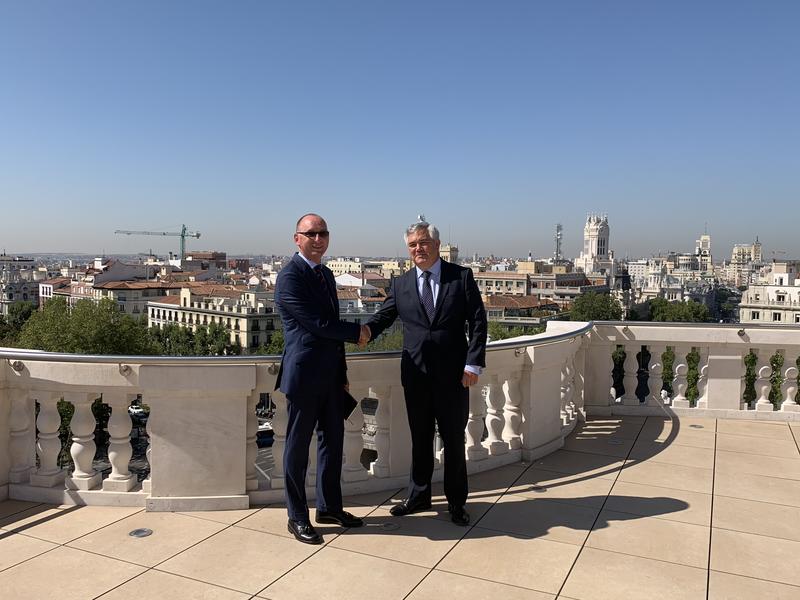 Mapfre compra otro 10% de Abante un año y medio antes de lo previsto