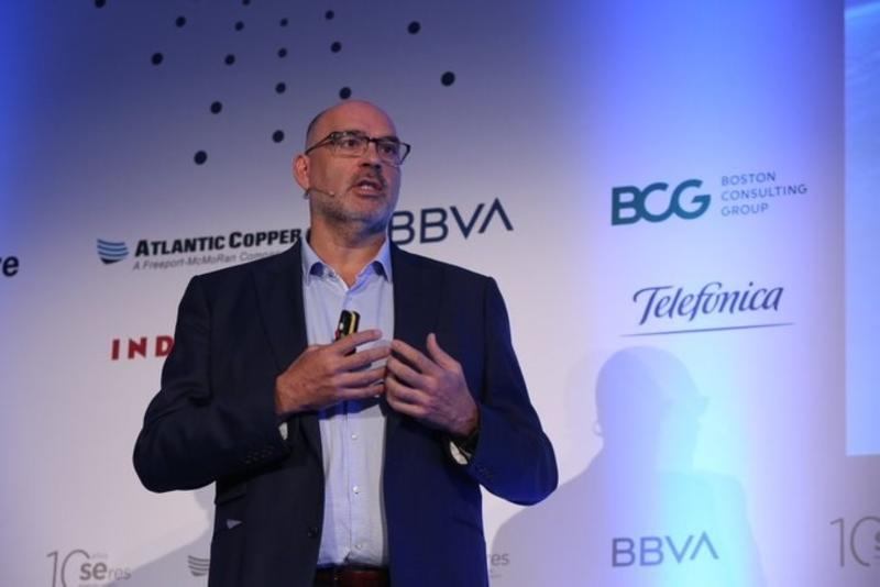 Pedro Serrahima gana fuerza en la reformada Telefónica España