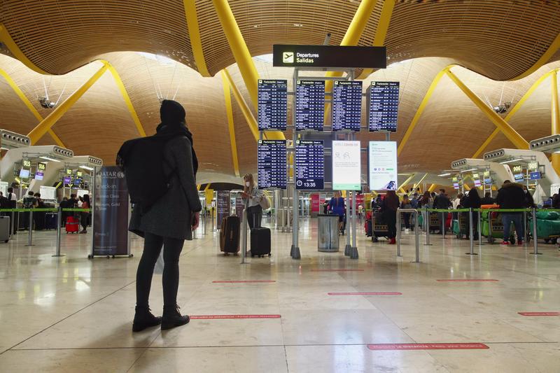 España prorroga por tercera vez la limitación de vuelos y buques con Reino Unido