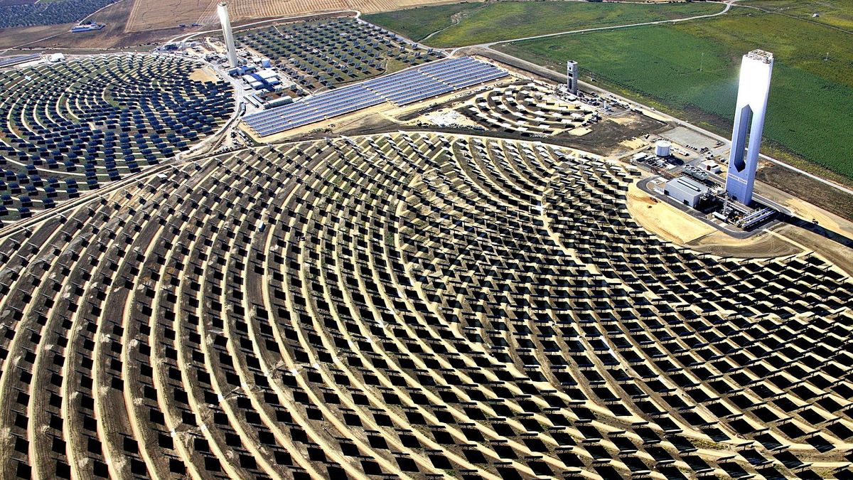 Urbas construye su oferta en Abengoa sobre «castillos en el aire»