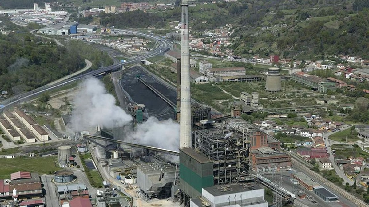 Las térmicas de Asturias aprietan a Iberdrola y Naturgy: proponen reciclar baterías