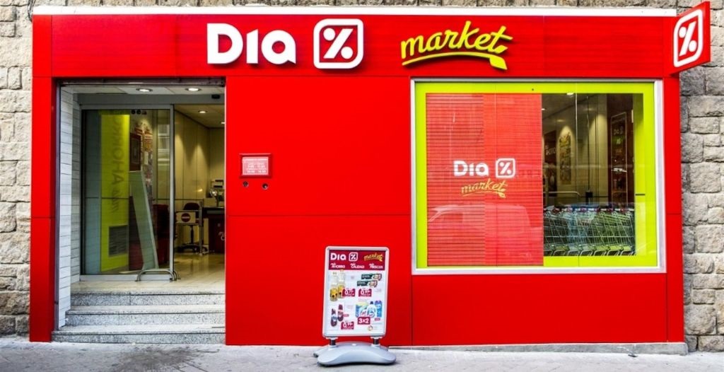 DIA reduce sus ‘números rojos’ a la mitad hasta los 363,8 millones y eleva las ventas en España