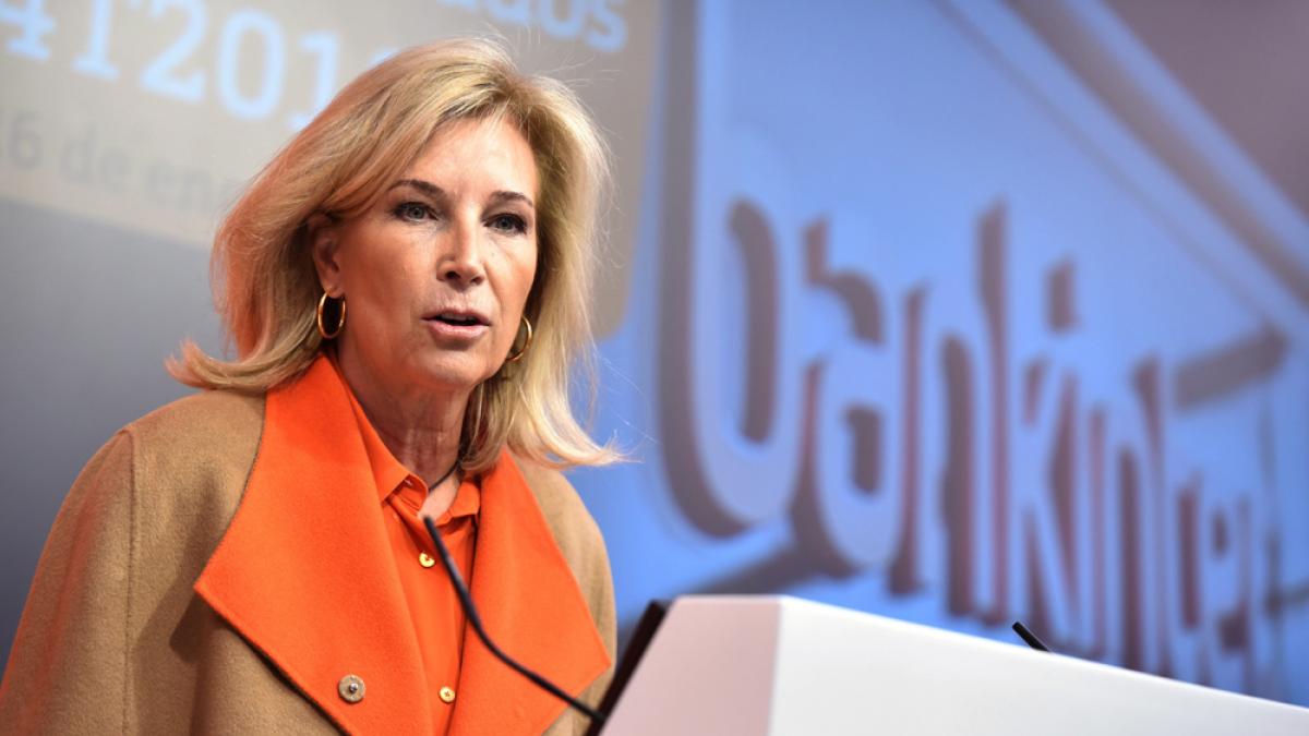 Dancausa machaca a los cortos con la compra de más títulos de Bankinter