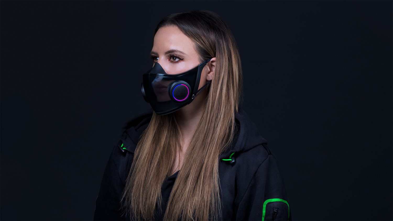 Así es la mascarilla a lo Darth Vader de Razer