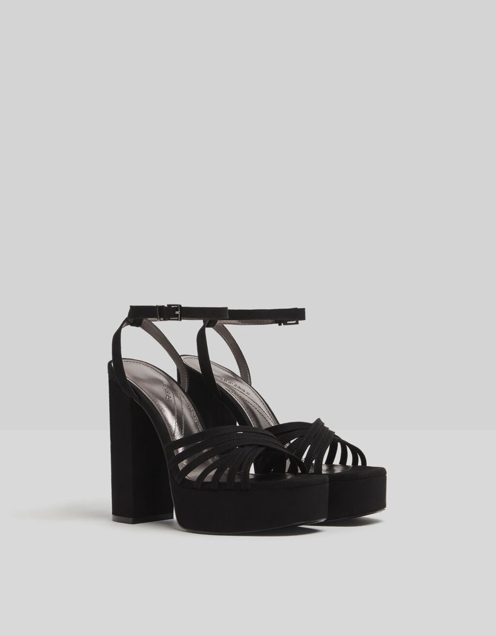 sandalias bershka