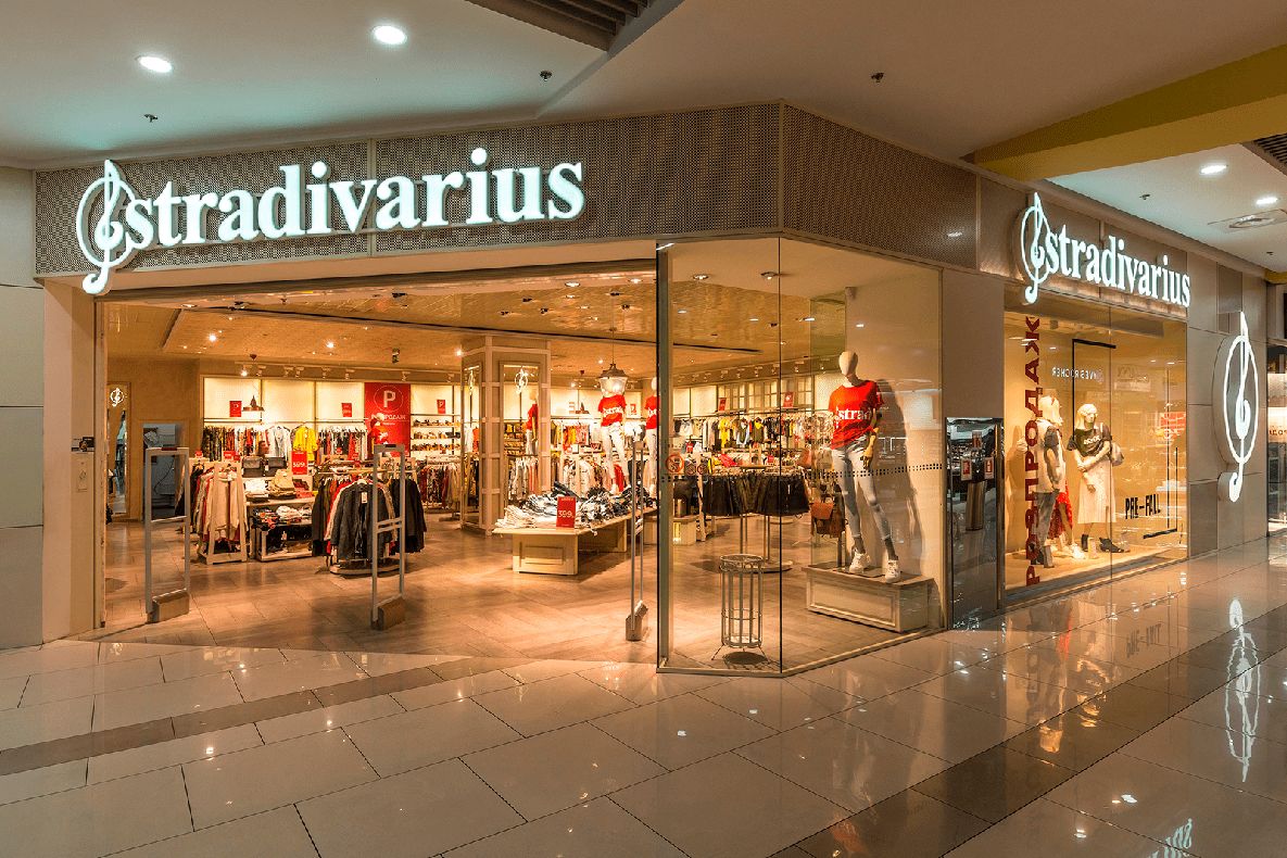 Stradivarius: 8 prendas diferentes para vestir bien en tus días ‘especiales’