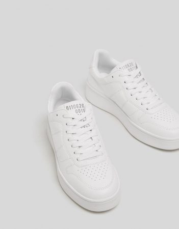 sneakers blancas