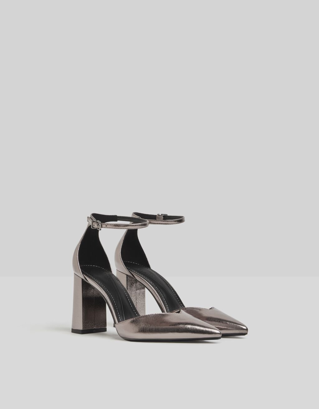 zapatos bershka