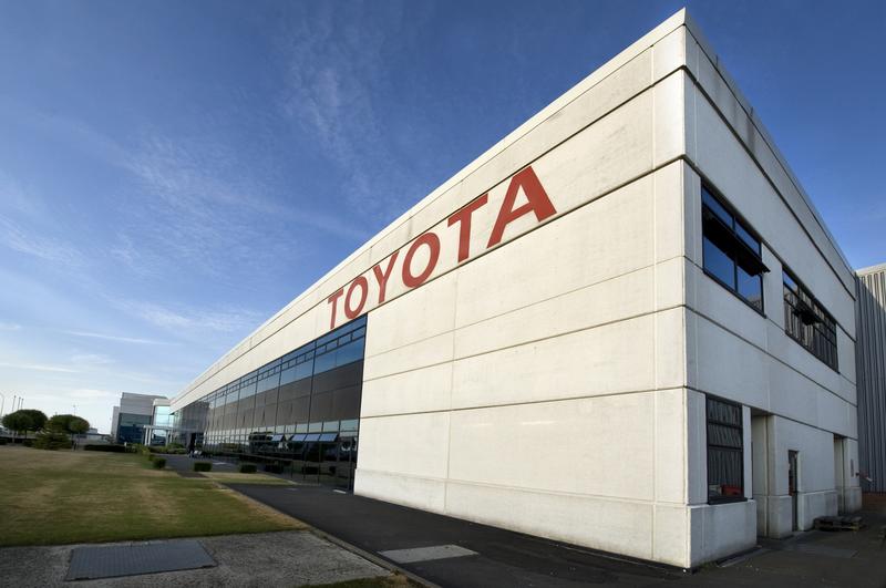 Toyota gana 11.560 millones en los nueve meses fiscales, un 14% menos