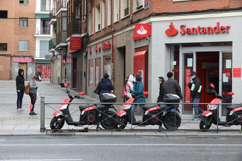 Banco Santander prorroga el teletrabajo en las oficinas con horario partido