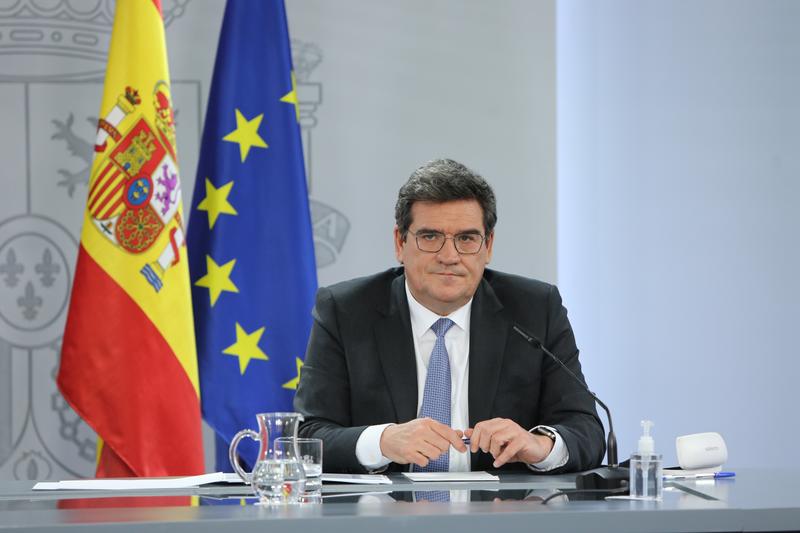 Escrivá, «a punto de cerrar» con los agentes sociales el mecanismo para subir la pensión con el IPC