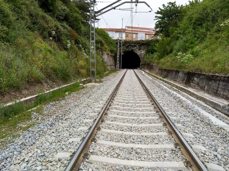 Adif adjudica la redacción de proyectos para instalar detectores de caída en túneles