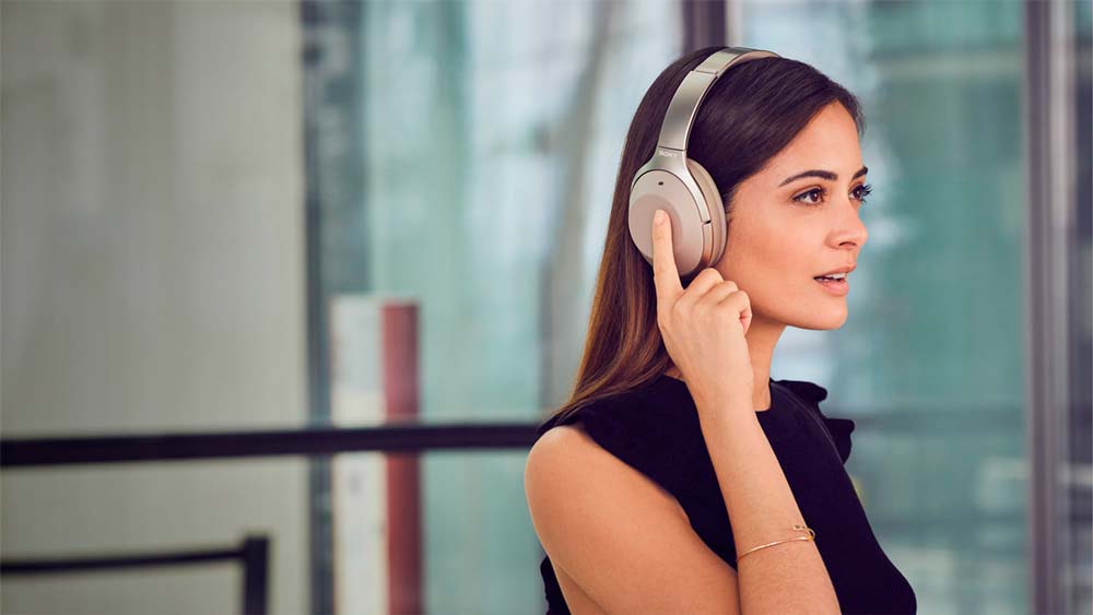 Auriculares que funcionan tan bien como los de lujo y no cuestan ni 50 euros