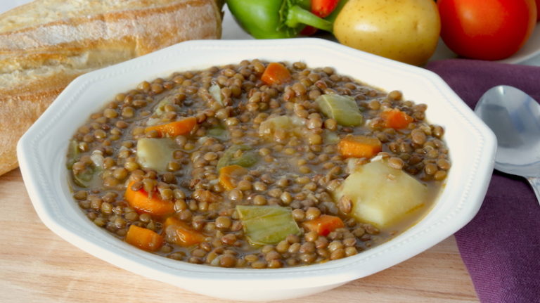 Como se preparan unas lentejas con verduras Merca2.es