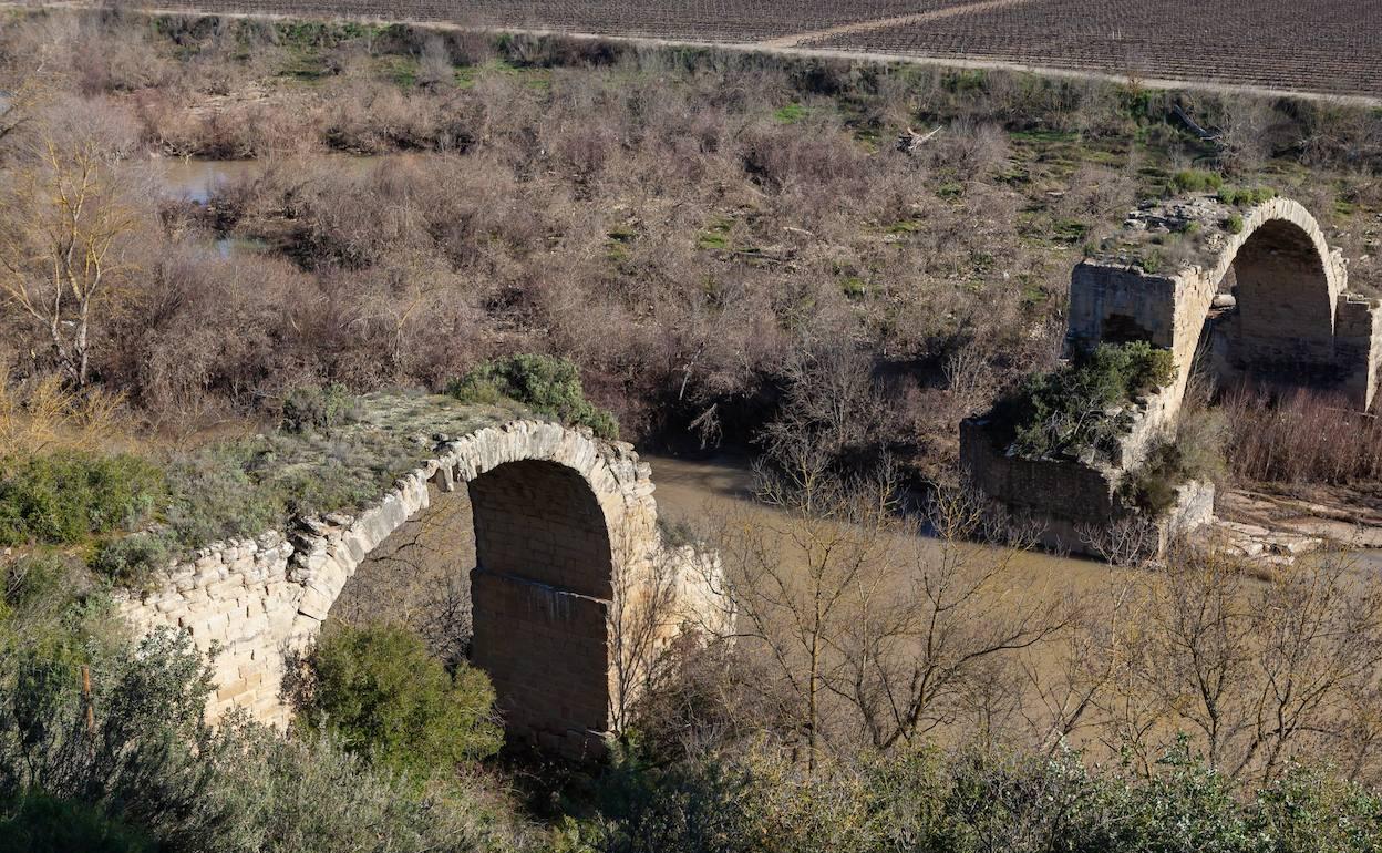 Disparate en Logroño: el ‘regalo’ de Bankia y la caída del puente romano de Mantible