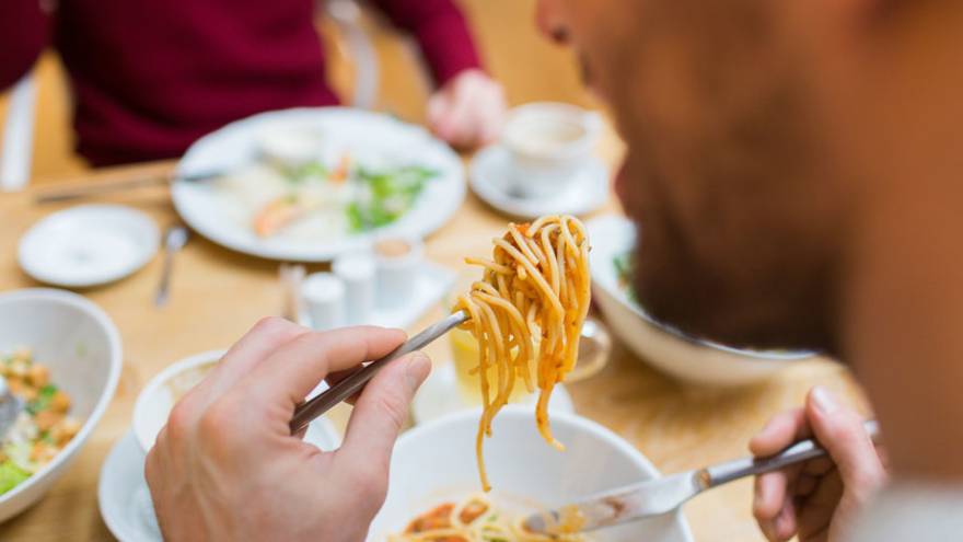 Estas son las cinco cosas que nunca deberías hacer después de comer