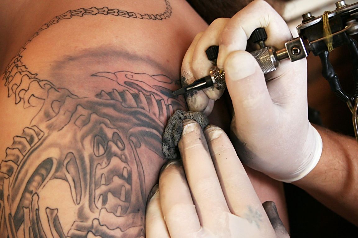 Estos son los motivos por los que nunca deberías tatuarte