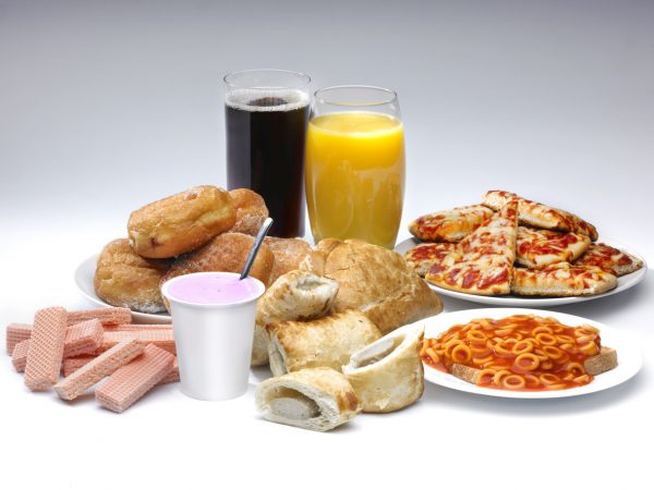 Evitar todos los productos procesados en nuestro consumo de alimentos diarios