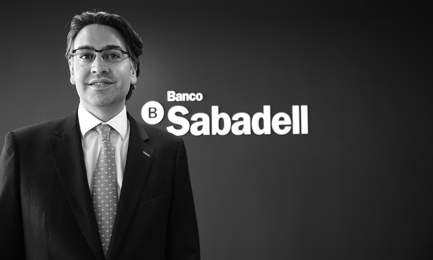 Sabadell también hace cambios en México y coloca a Francisco Lira de número dos
