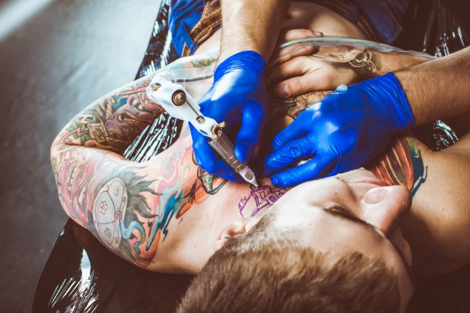 No estás seguro de tatuarte por los posibles padecimientos