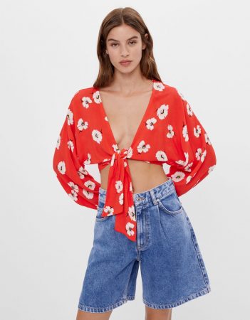 blusa estampada nudo bershka