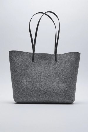 Zara: bolsos monísimos que no envidian nada a las marcas caras 31 Merca2.es bolso shopper fieltro personalizable