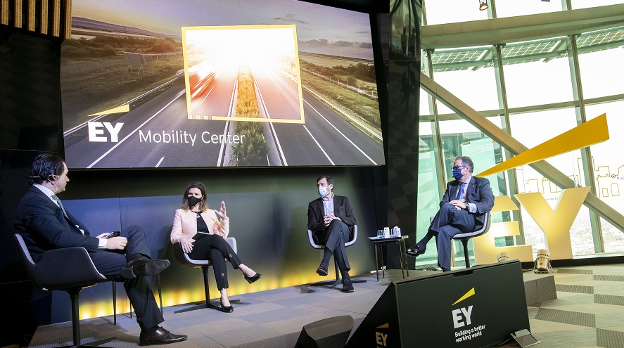 EY lanza EY Mobility Center para impulsar la movilidad sostenible, asequible y accesible
