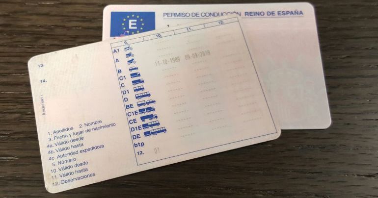 La multa a la que te enfrentas por tener el carnet de conducir caducado