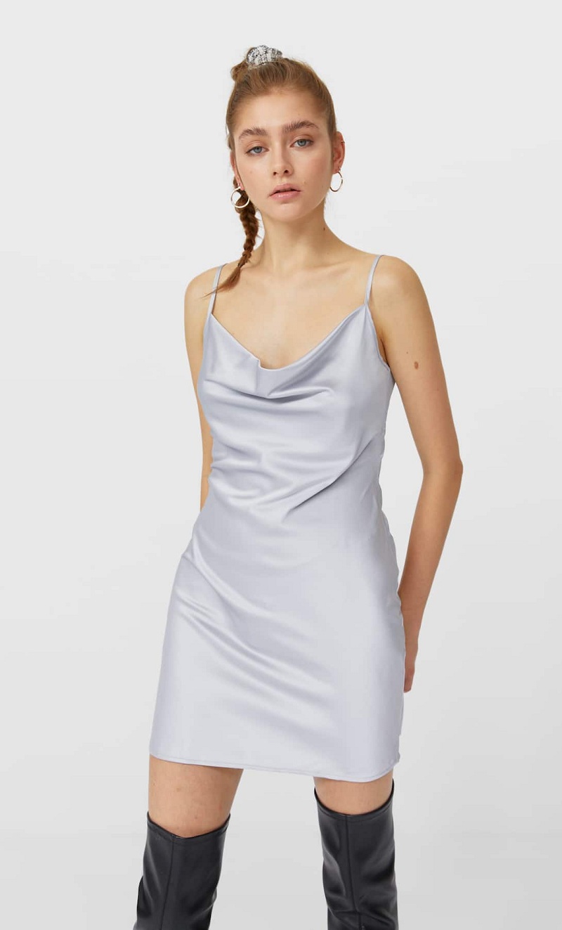 vestido corto saten