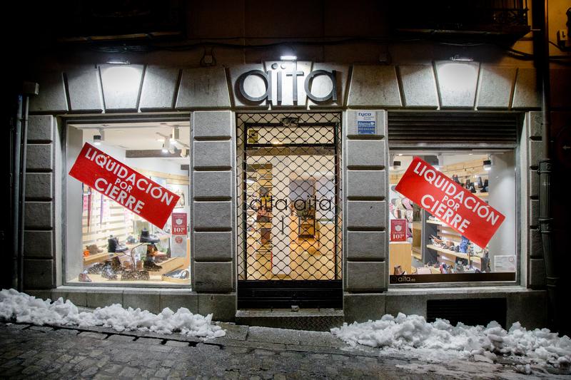 Las ventas en el comercio textil siguen en caída libre tras desplomarse un 41,5% en febrero