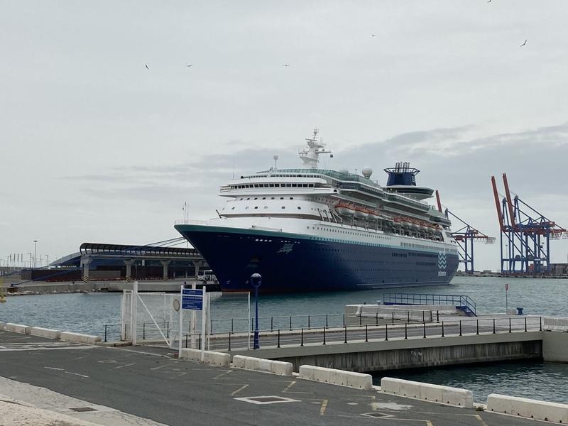 Los trabajadores de Pullmantur ratifican el ERE que afectará a 320 empleados