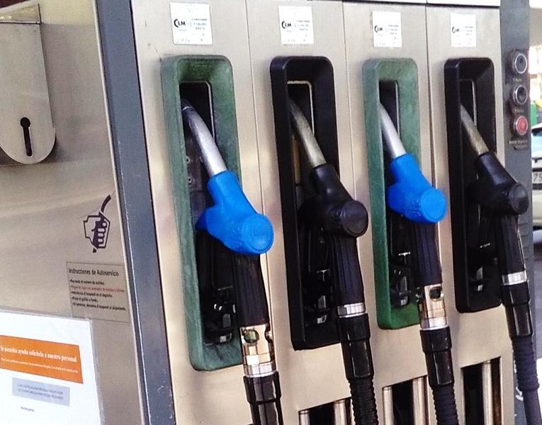 El precio de la gasolina se encarece otro 1,4% y toca máximos del año