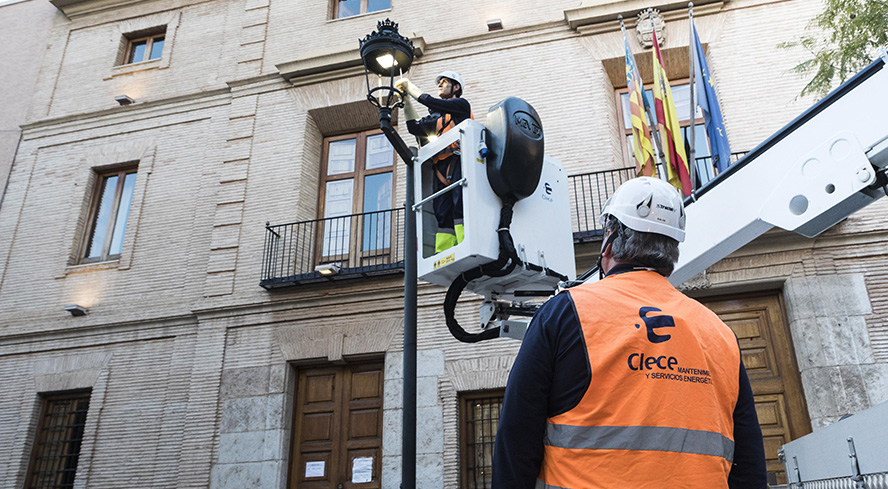 ACS y Ferrovial desinflan sus plantillas: casi 20.000 empleos menos