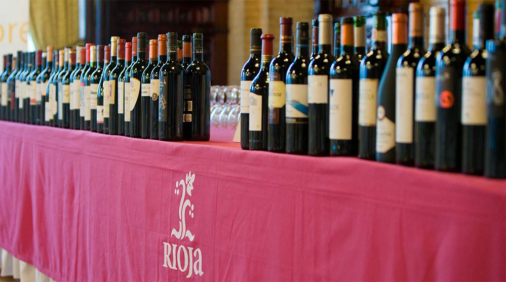 Rioja reinventa su nuevo consumidor de vino: joven, online y sin perder valor