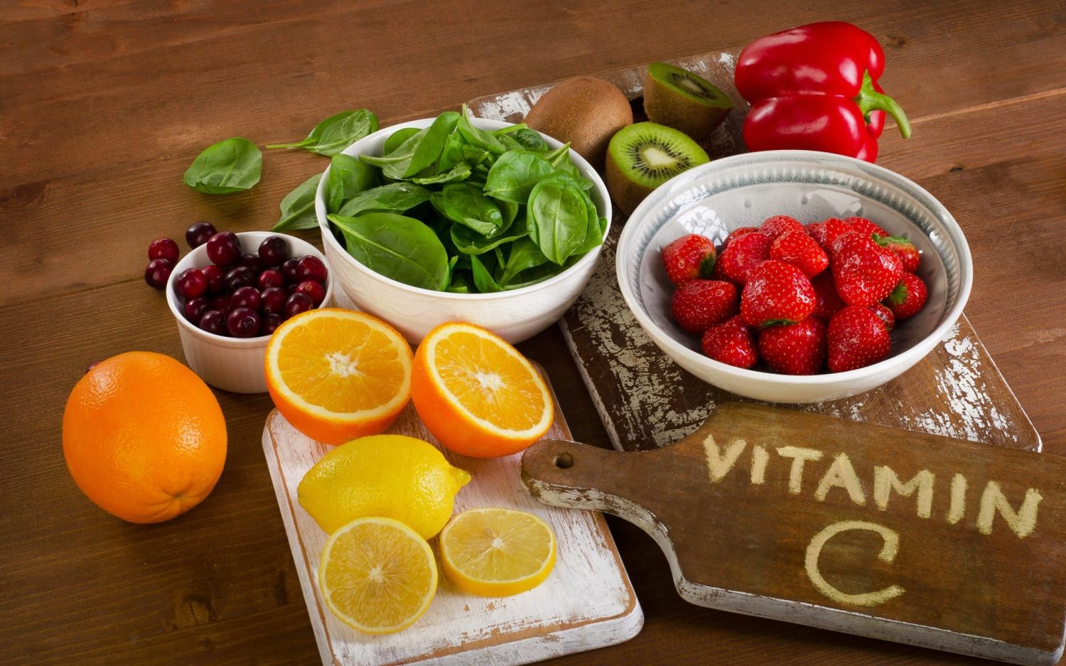 El falso mito de las naranjas: 10 frutas que tienen más vitamina C
